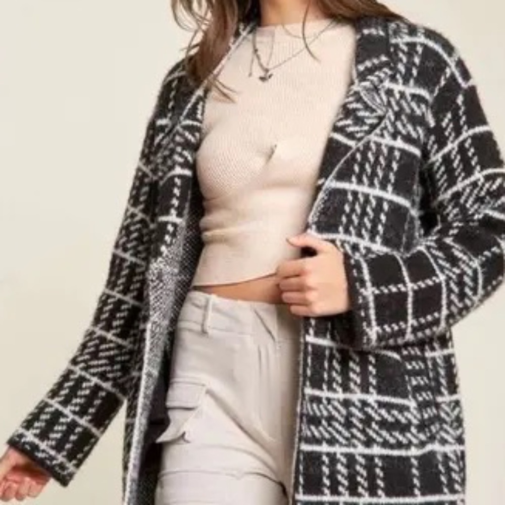 DAVI & DANI Plaid Sweater Knit Coat - Black/White - Large - NWT